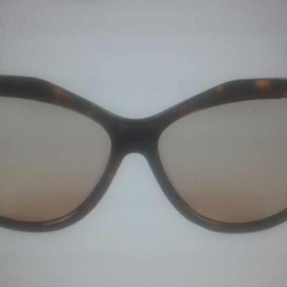 Swarovski Accessories - Swarovski Crystal Cat-Eye Sunglasses Swarovski Accessories - Swarovski Crystal Cat-Eye Sunglasses